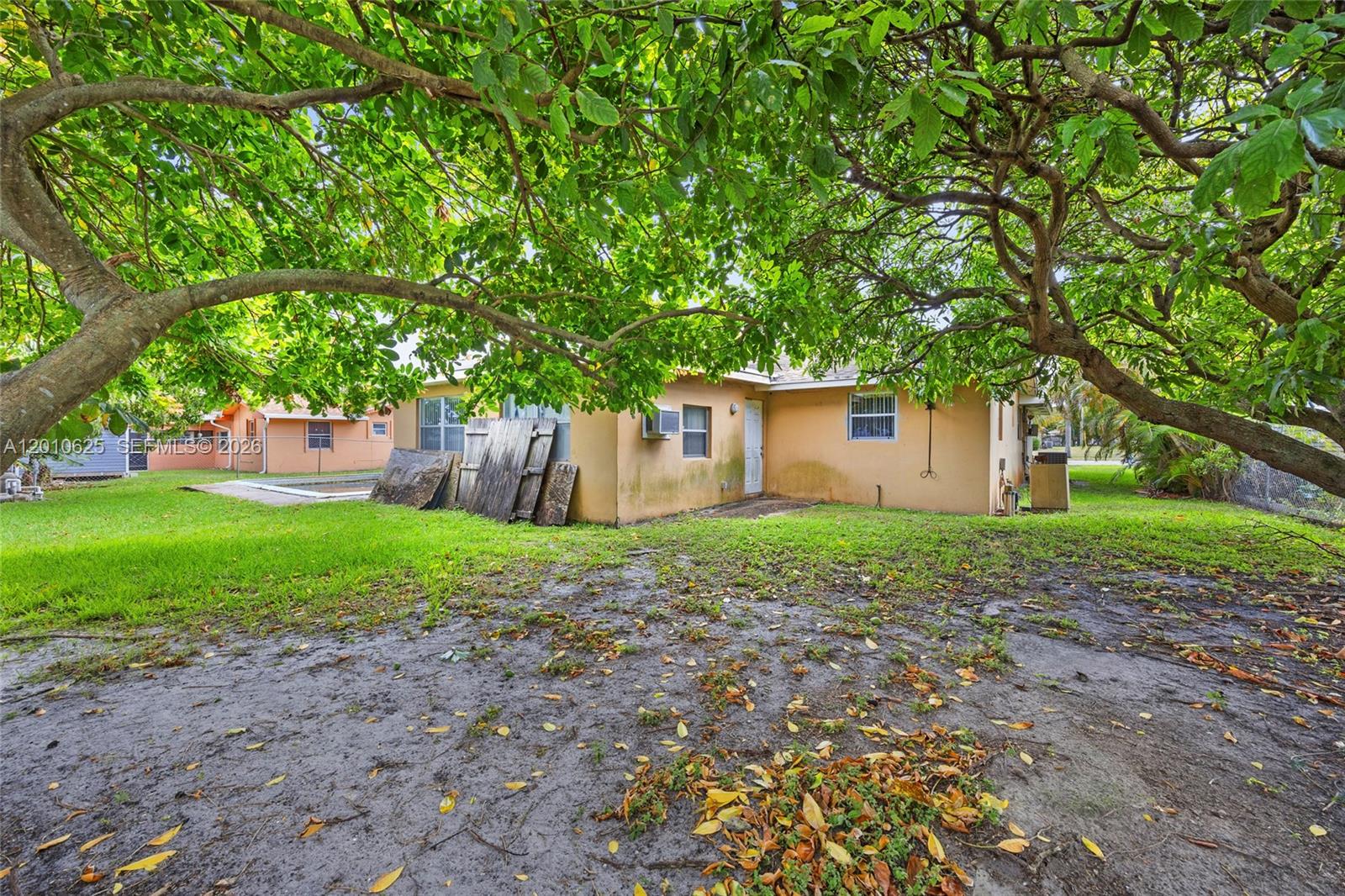 1831 Hiltonia Cir Property Photo 41