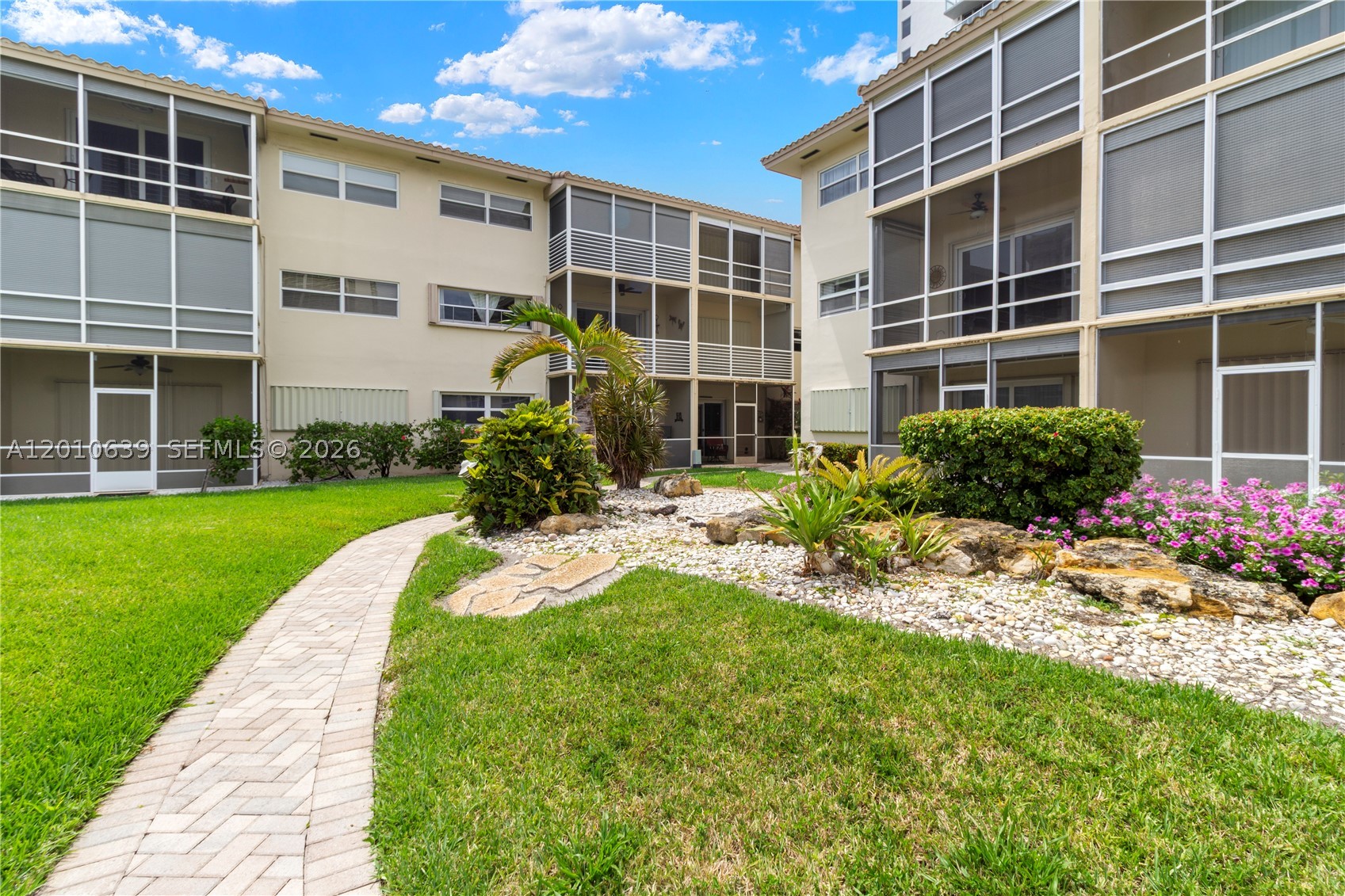 2600 Diana Dr 119 Property Photo 1