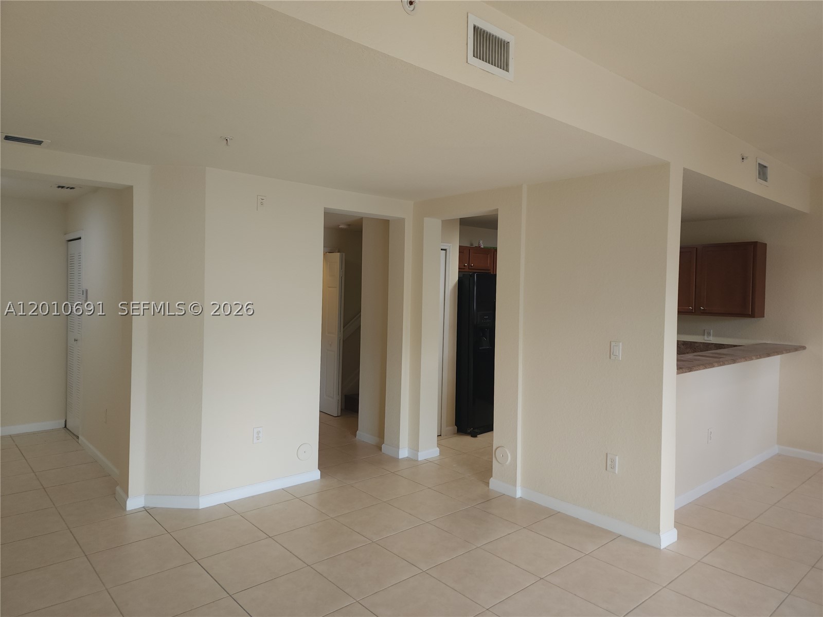 A12010691 Property Photo 5