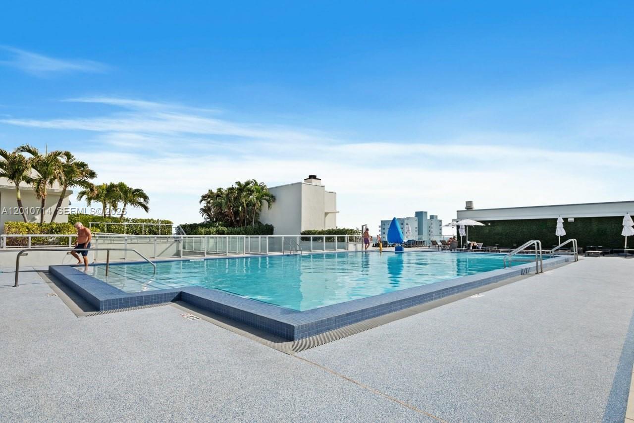 777 N Ocean Dr S207 Property Photo 10