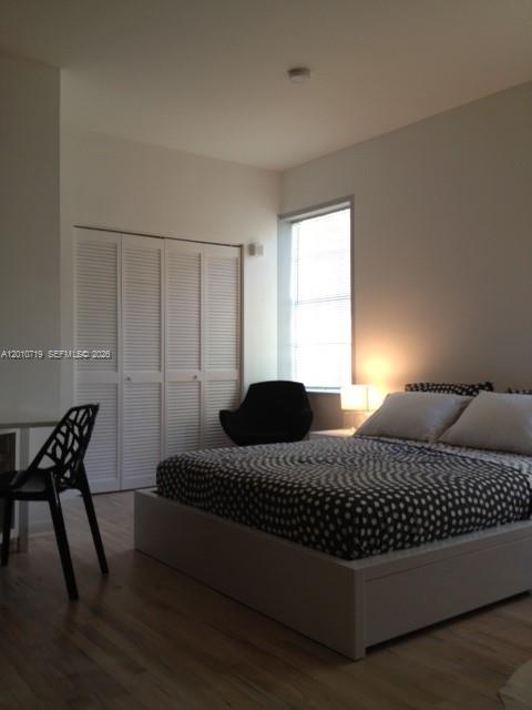 1127 Euclid Ave 205 Property Photo 10
