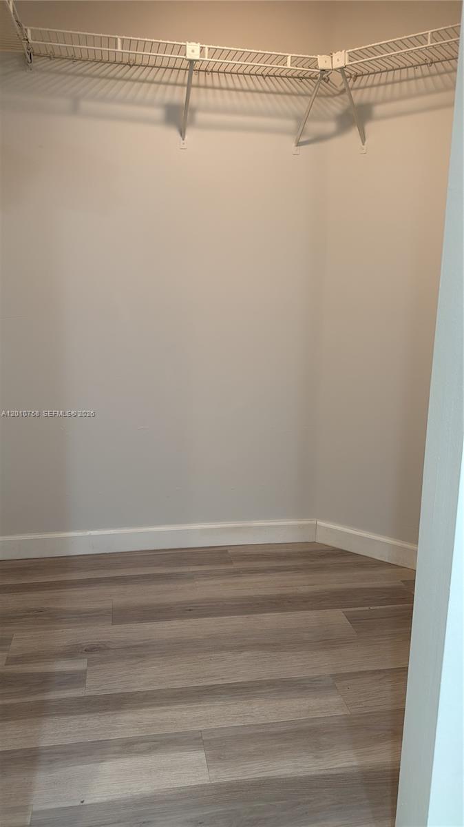 1407 Seagrape Cir Property Photo 3