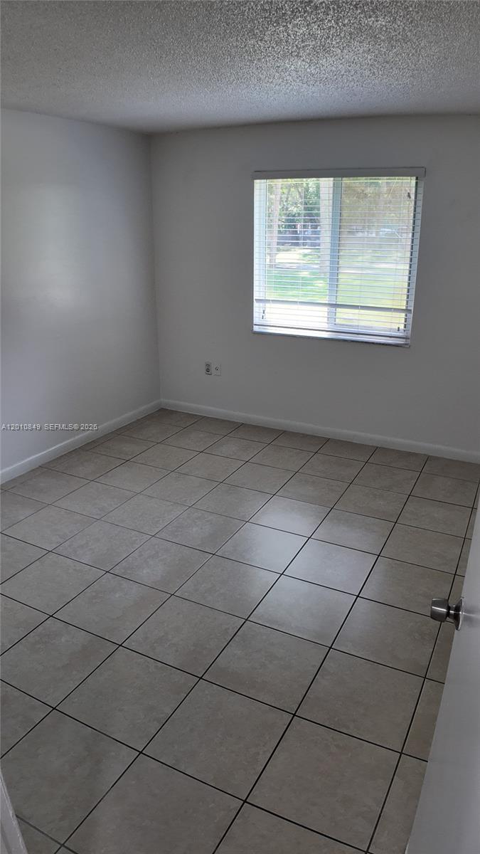 10900 Sw 196th St 306 Property Photo 8