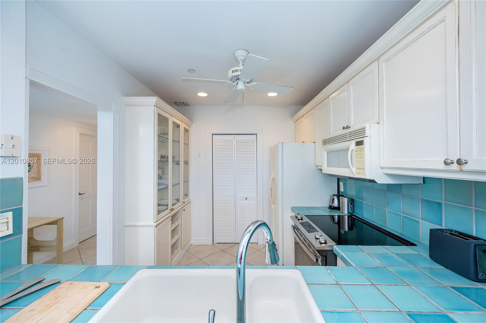201 Crandon Blvd 505 Property Photo 17