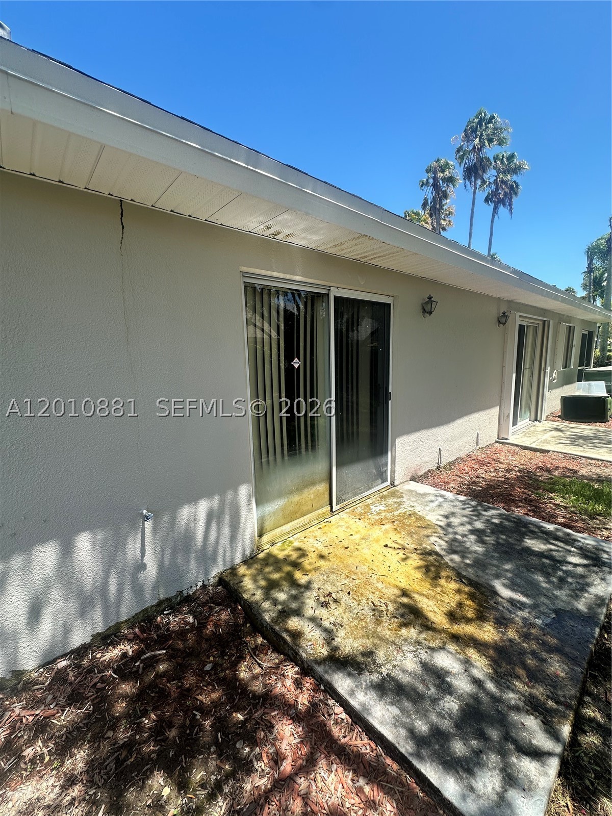 472 Se 22nd Dr Property Photo 4