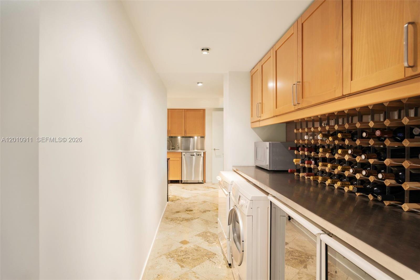 200 Ocean Lane Dr 401 Property Photo 9