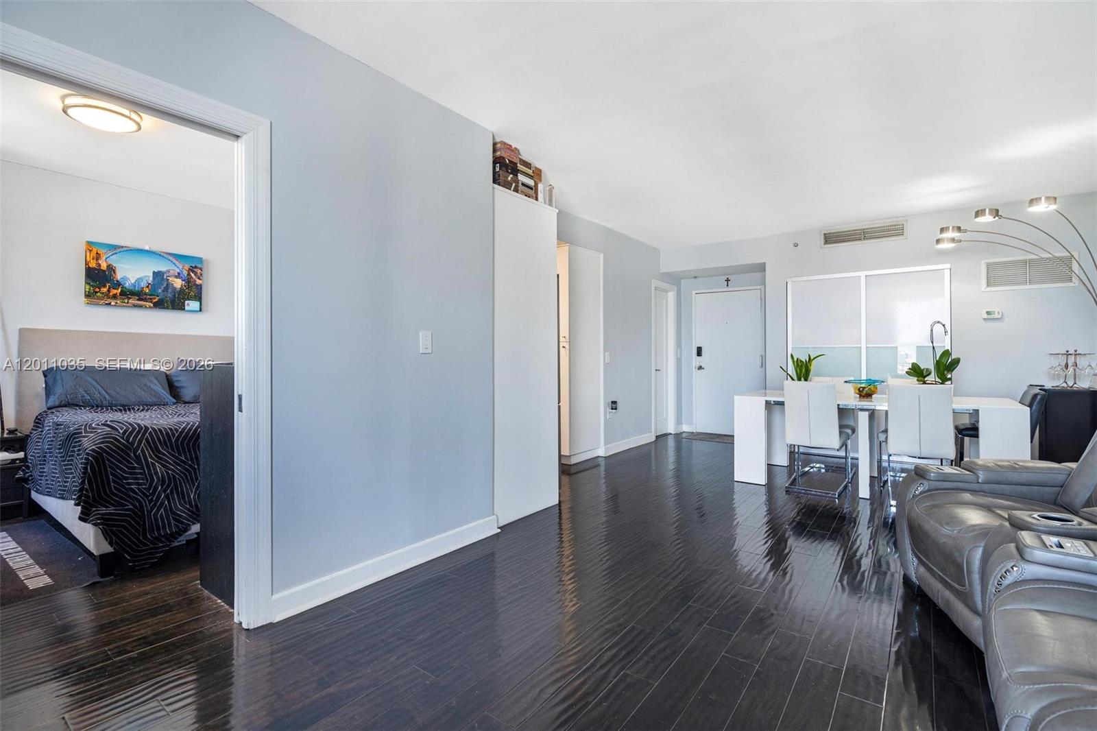 2829 Indian Creek Dr 1209 Property Photo 6