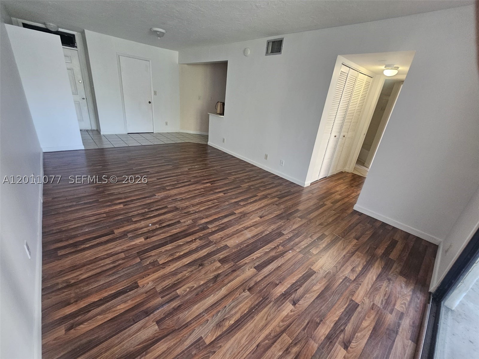 211 Lake Pointe Dr 108 Property Photo 5