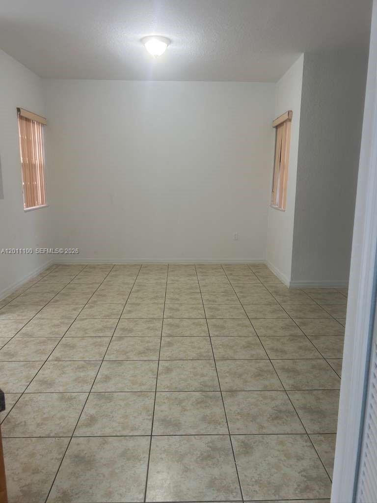 760 Sw 6th Ct . Property Photo 7