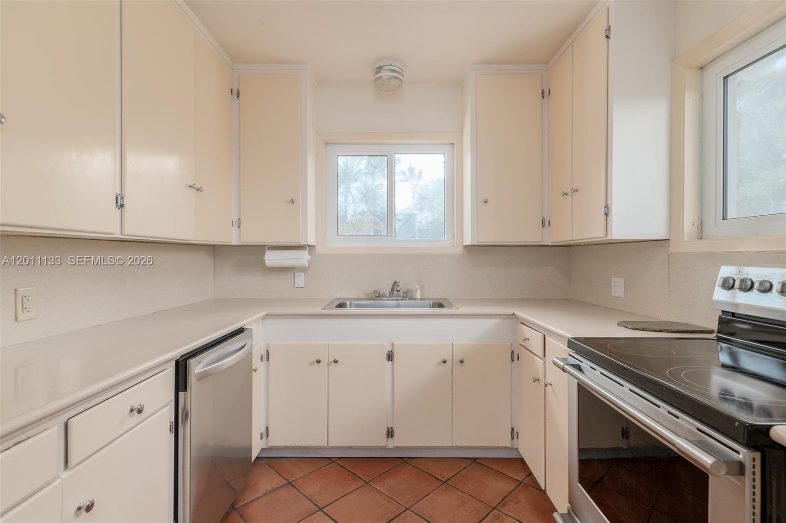 55 N Beach Rd Property Photo 50