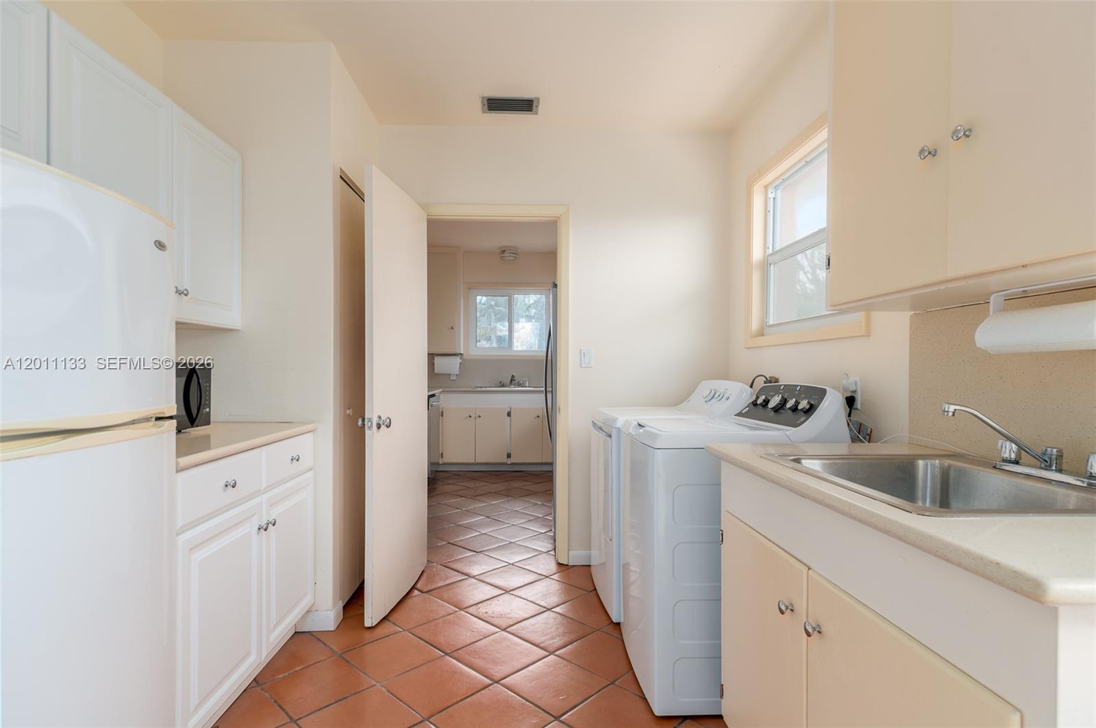 55 N Beach Rd Property Photo 52