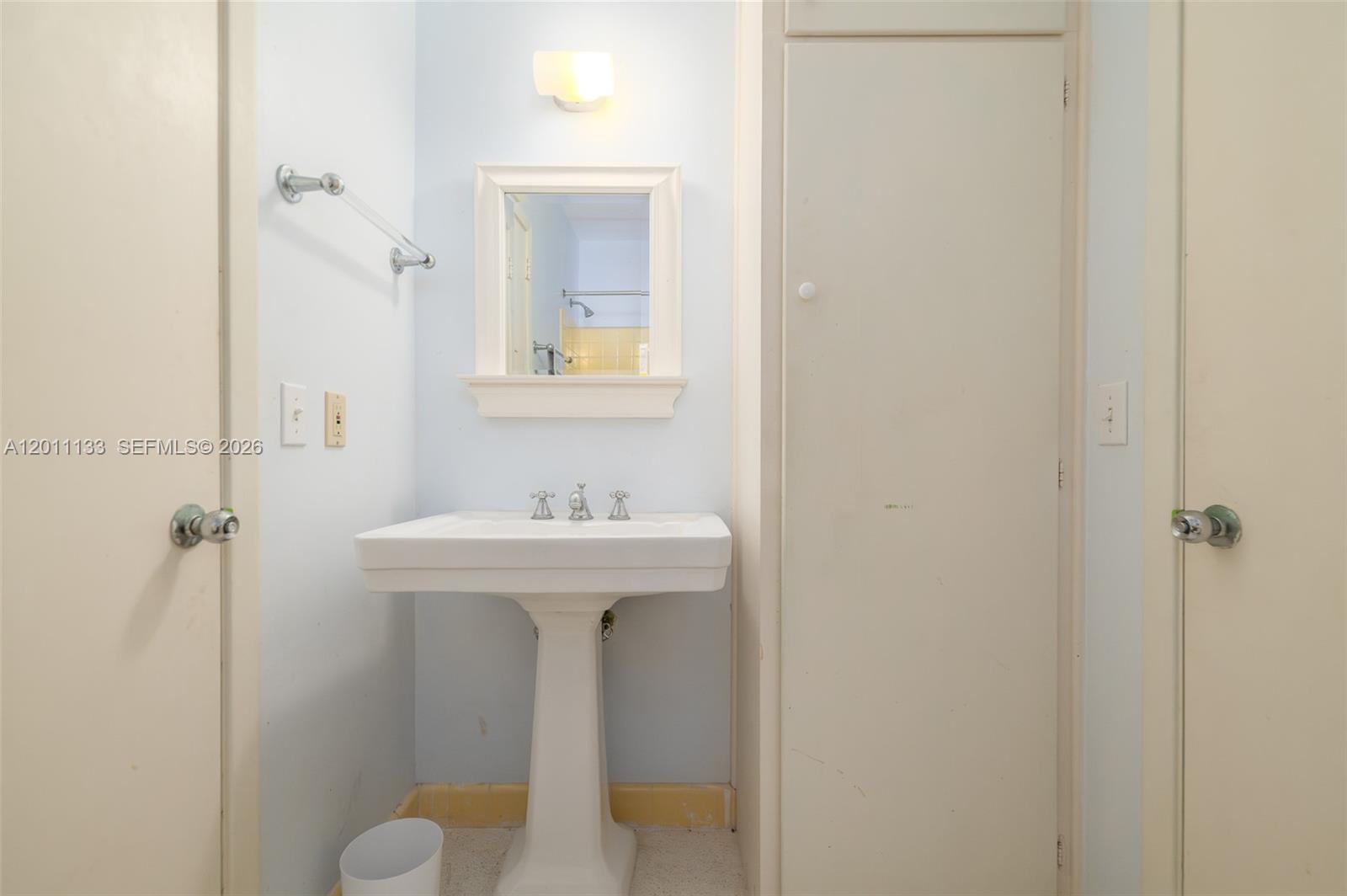 55 N Beach Rd Property Photo 56