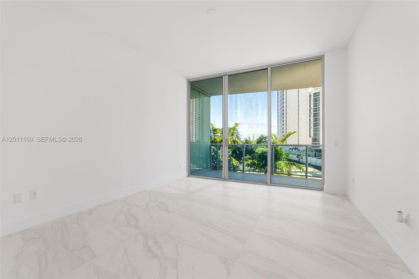 17550 Collins Ave 501 Property Photo 11