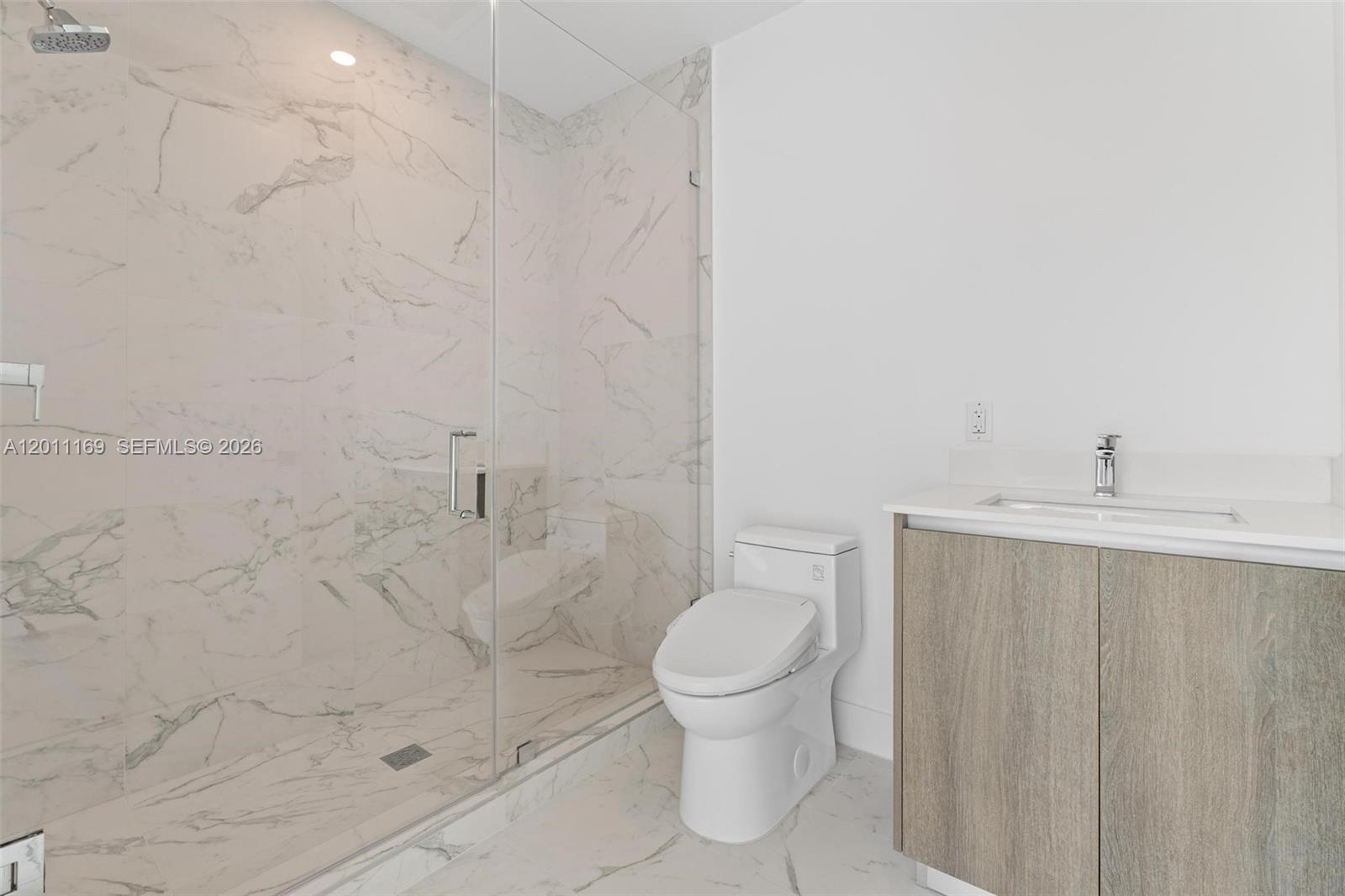 17550 Collins Ave 501 Property Photo 37