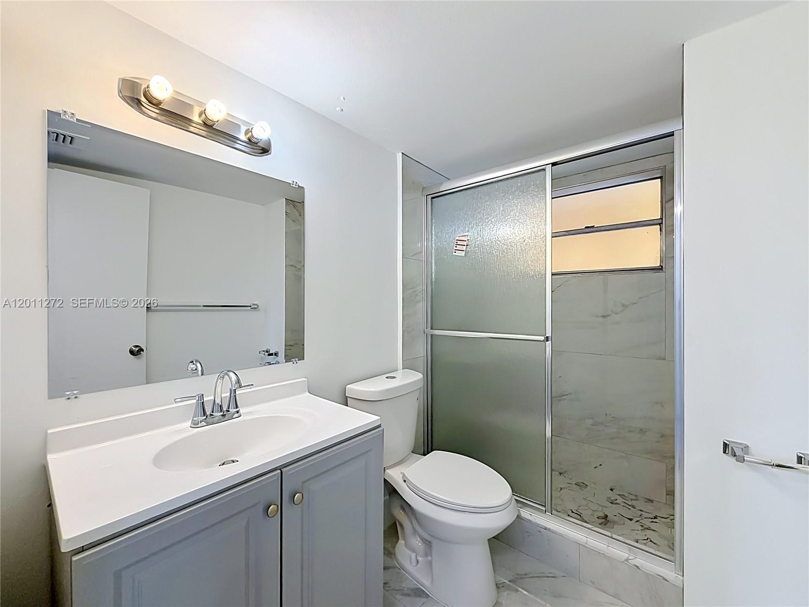 16400 Ne 17th Ave 206 Property Photo 17