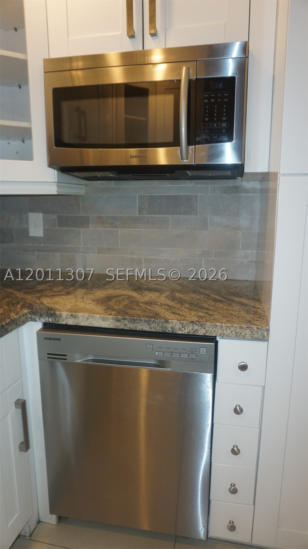 335 Nw 187th St Property Photo 11