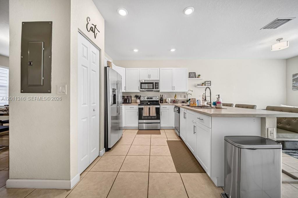 10657 W 32nd Ln Property Photo 10