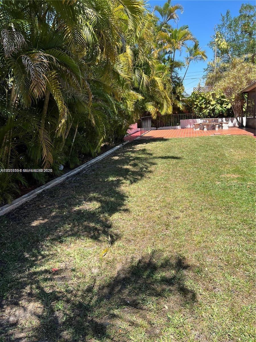 6385 Sw 25th St Property Photo 21
