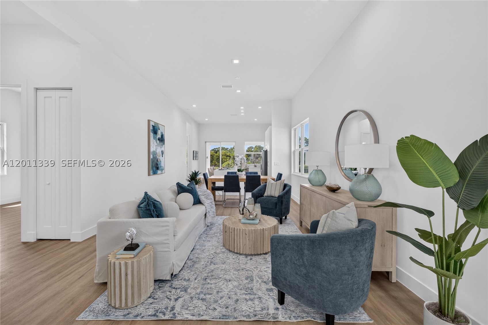 265 Se Via Sangro Property Photo 8
