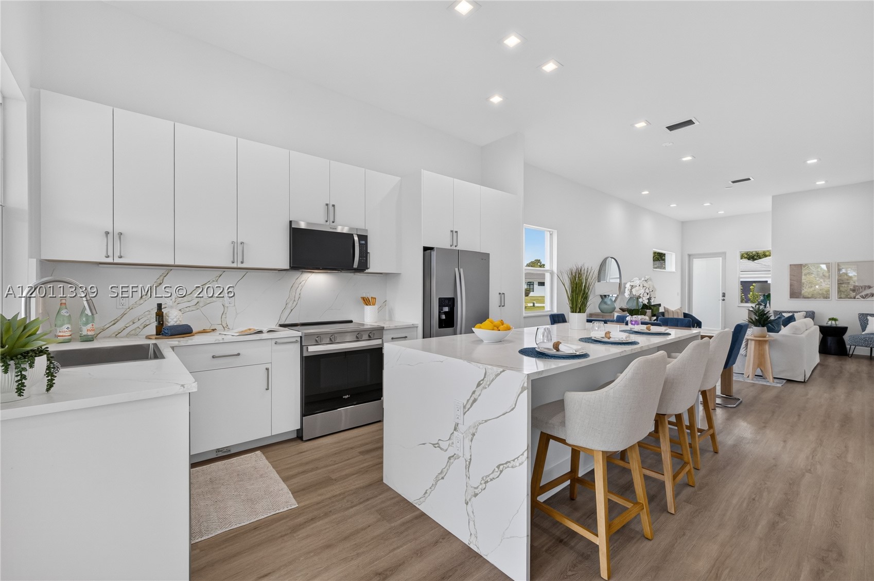 265 Se Via Sangro Property Photo 18