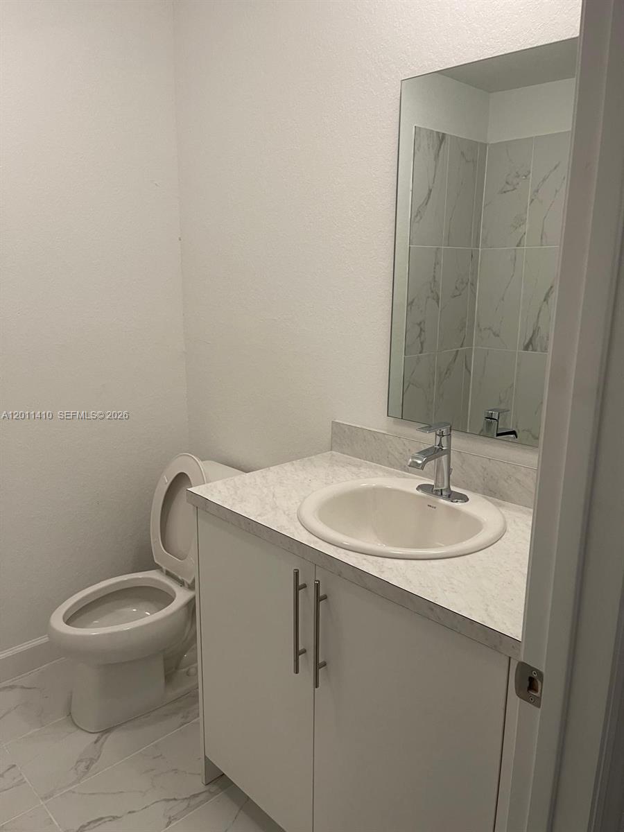 356 Nw 12th Pl Property Photo 34