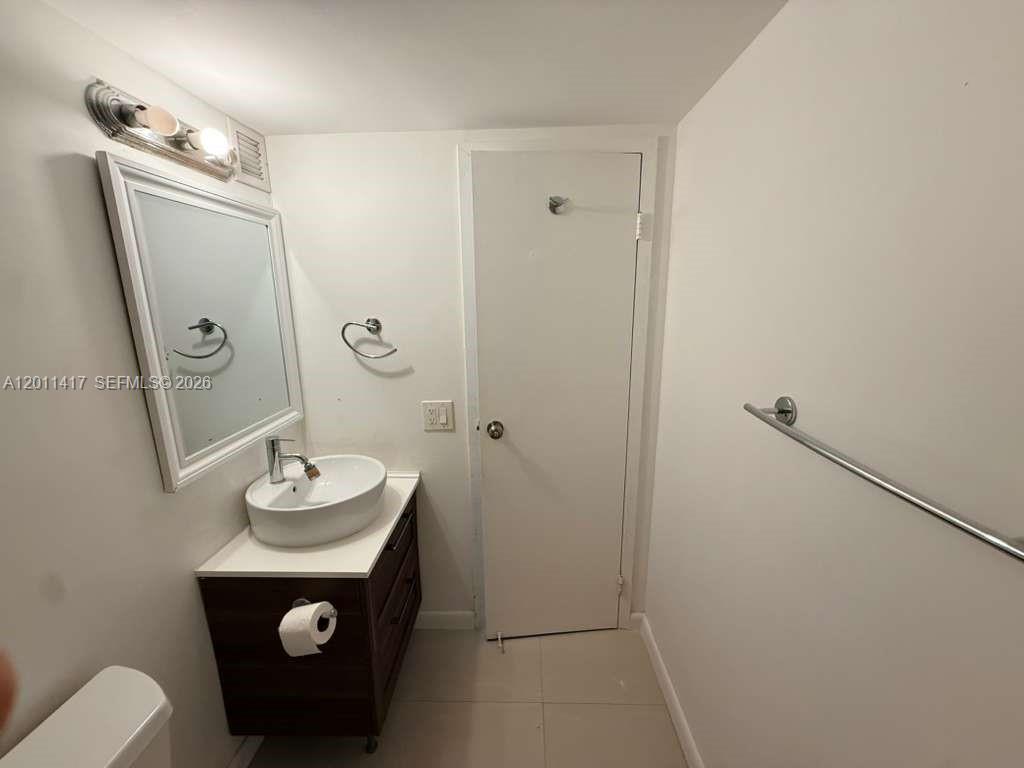 2049 S Ocean Dr 1504 Property Photo 6