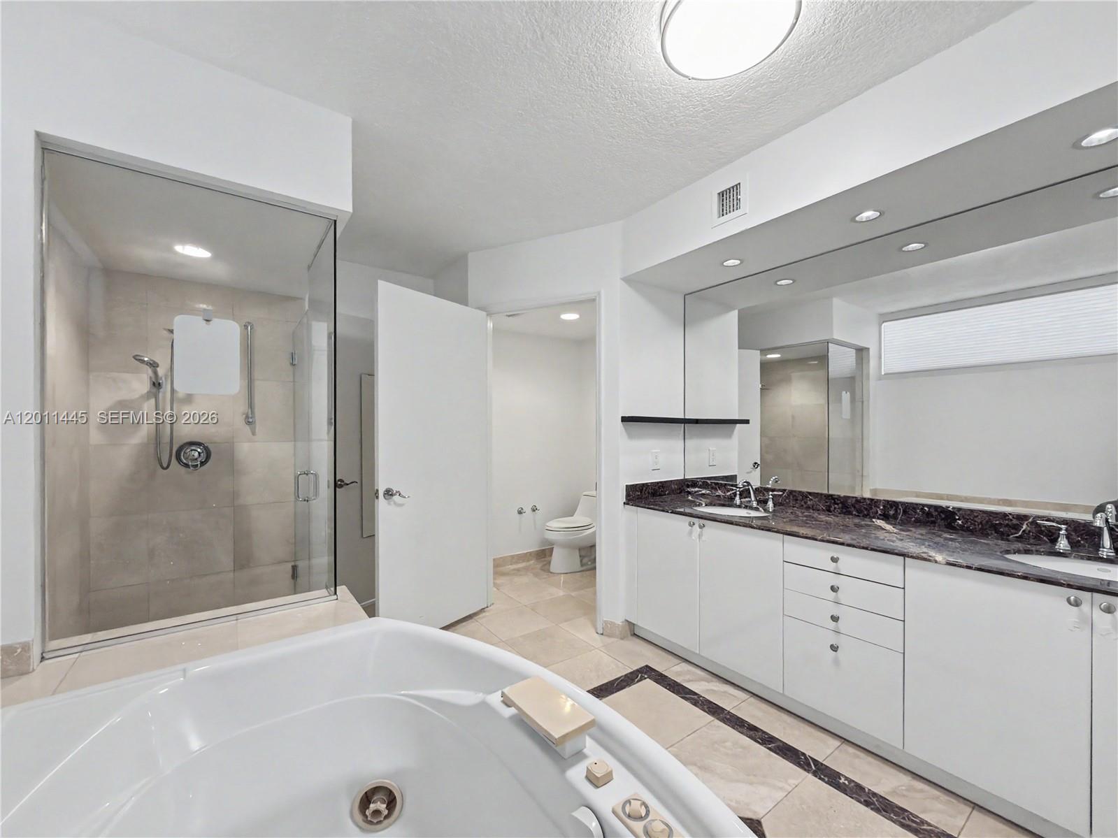 17555 Collins Ave 1502 Property Photo 20