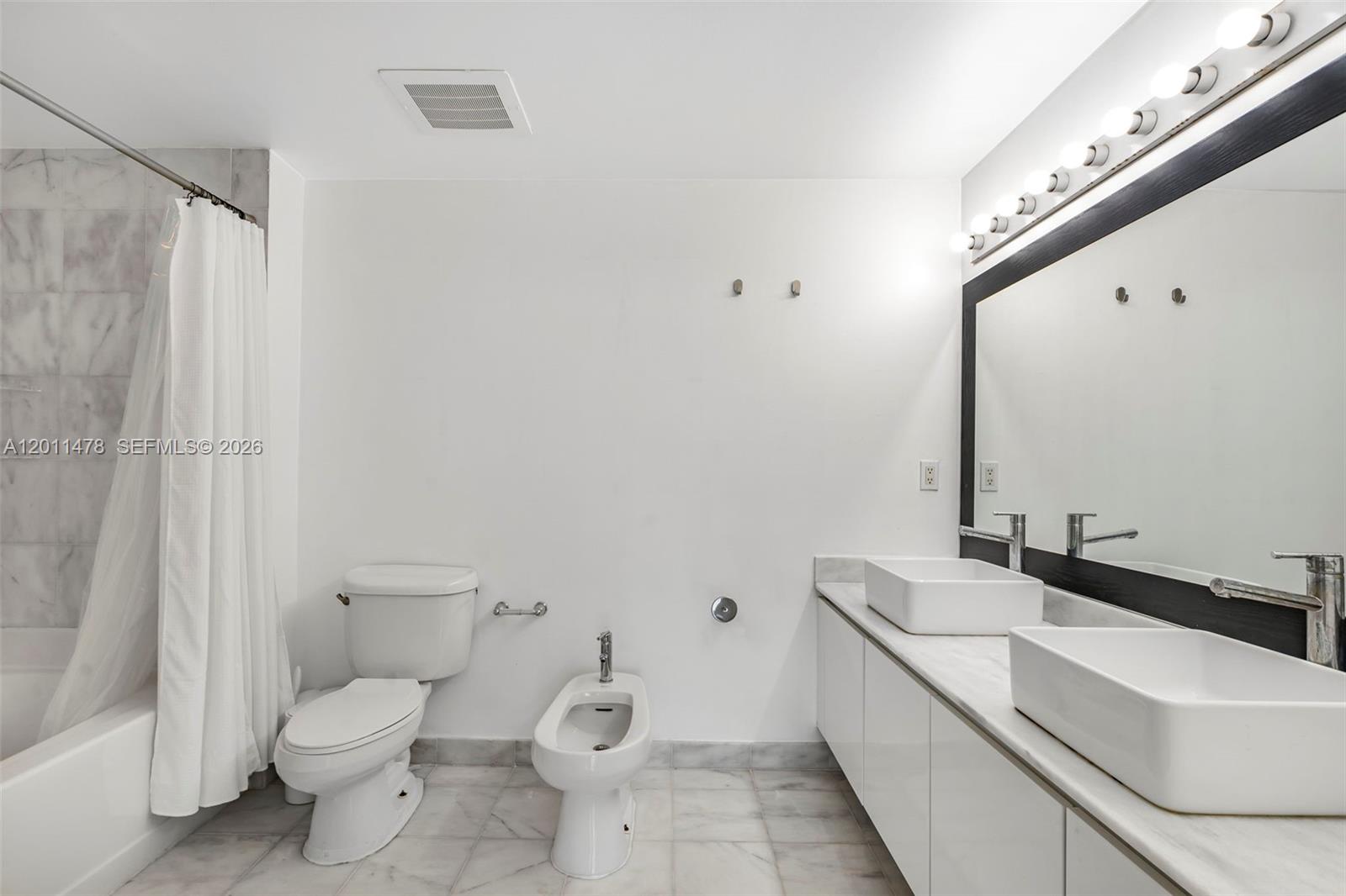 601 Ne 36th St 1103 Property Photo 18