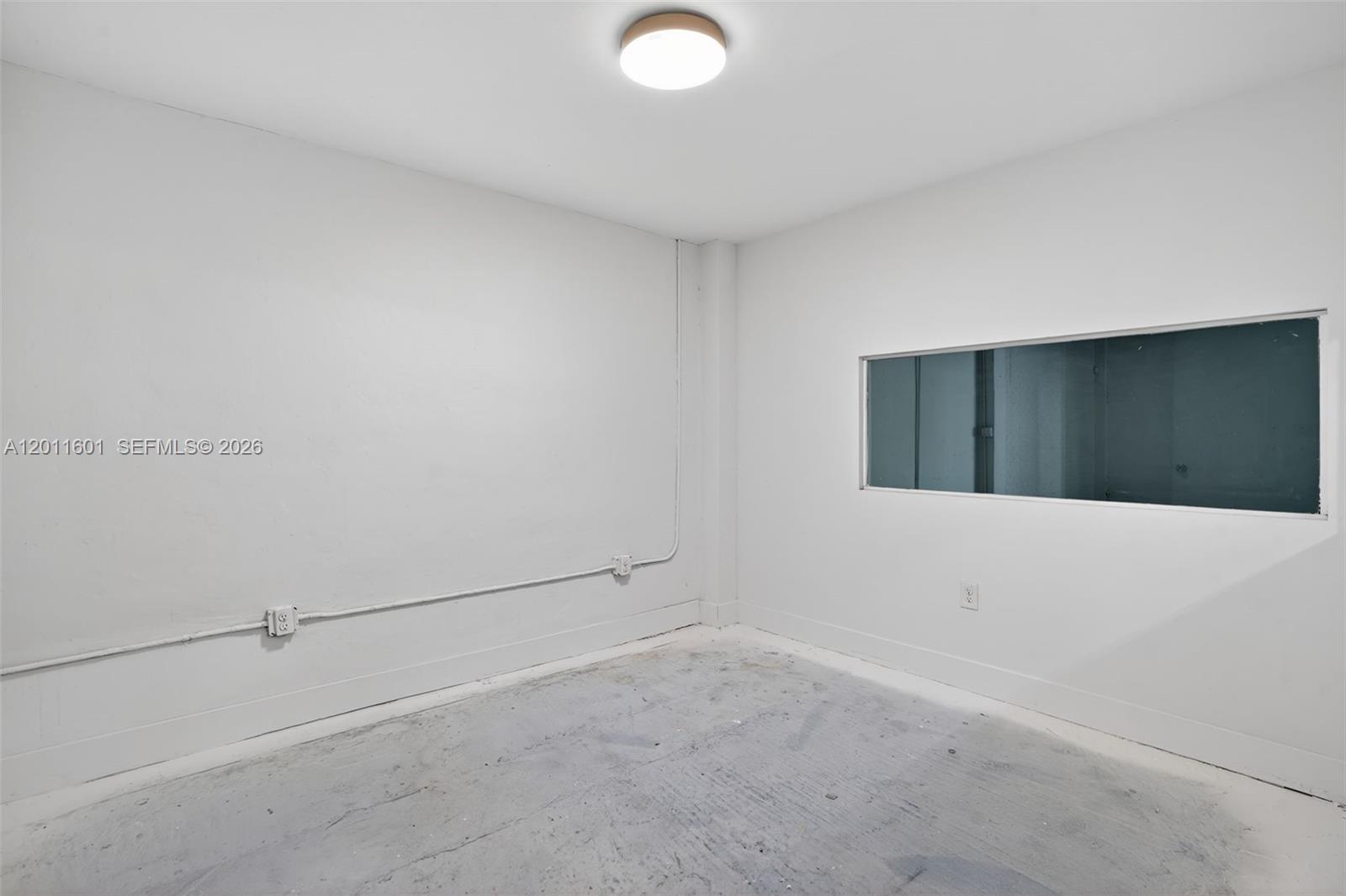 500 W Flagler St Property Photo 26