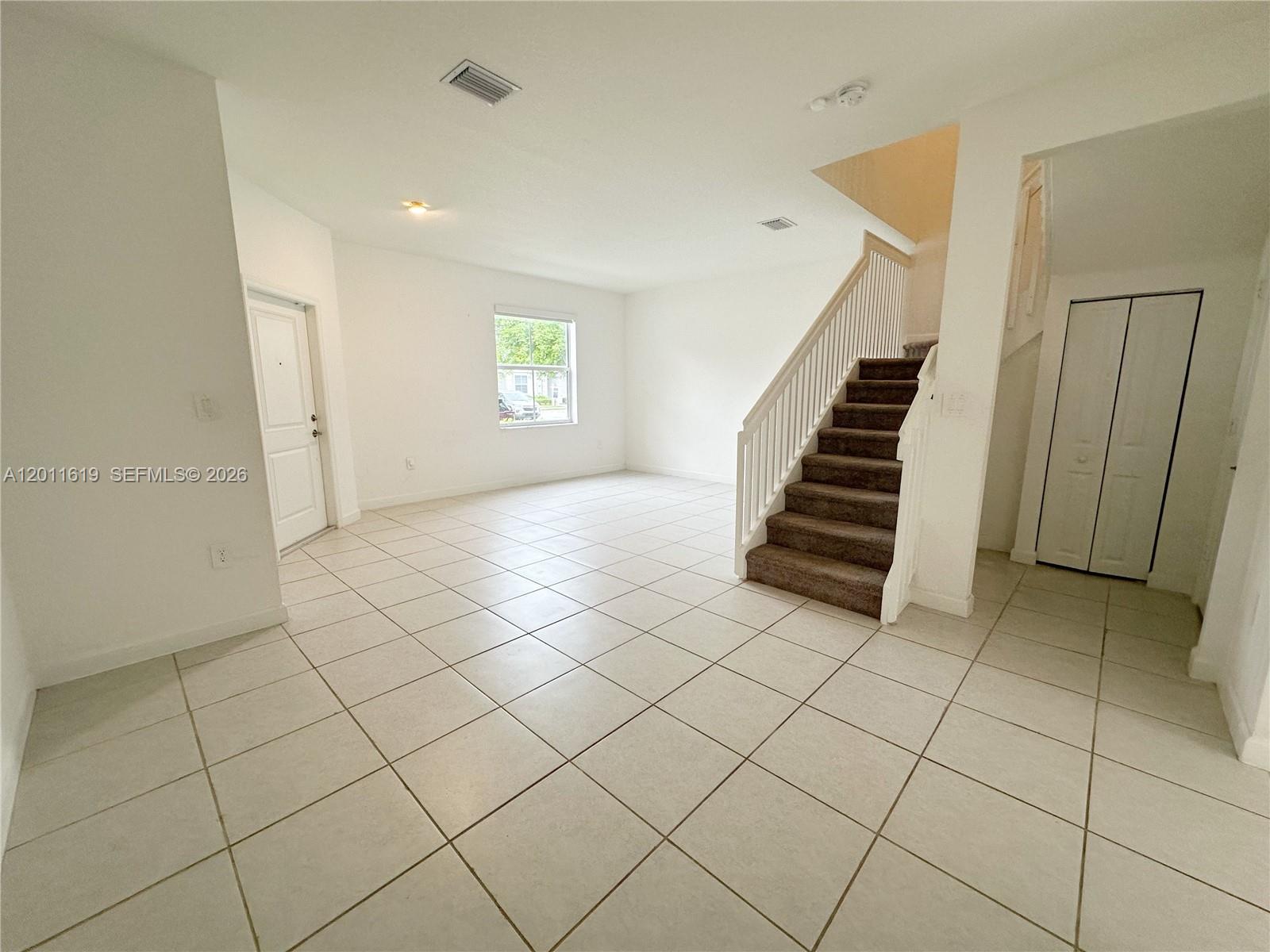 1684 Se 26th Ter 1684 Property Photo 4
