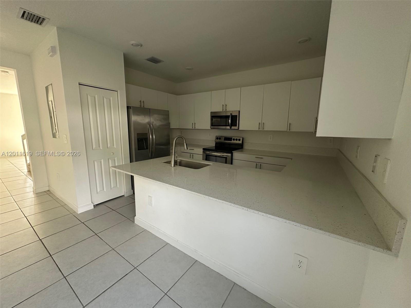 1684 Se 26th Ter 1684 Property Photo 10