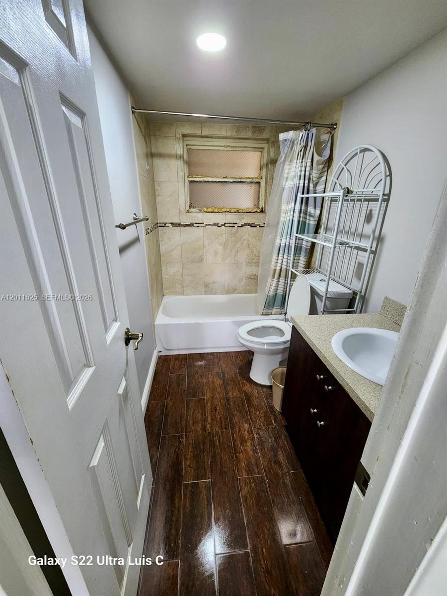 12590 Ne 16th Ave 209 Property Photo 7