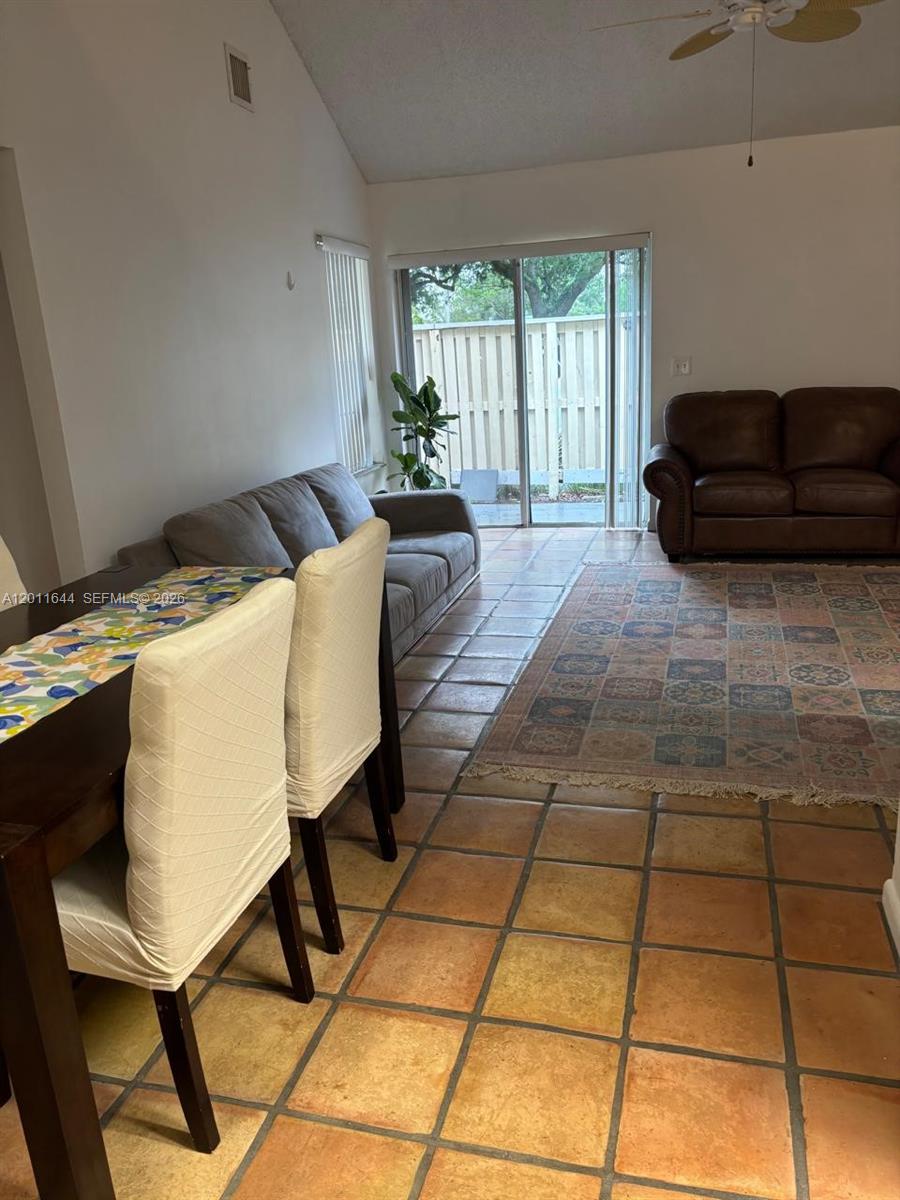 2048 Champions Way Property Photo 5