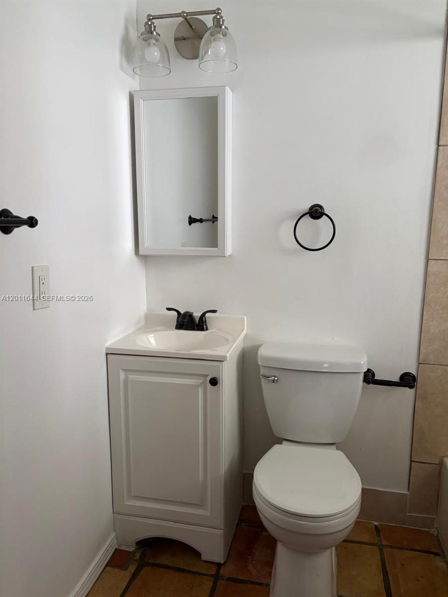 2048 Champions Way Property Photo 14