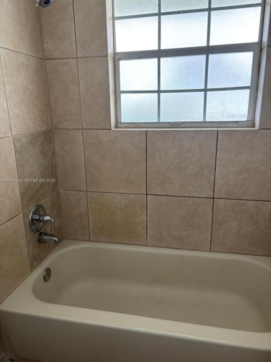 2048 Champions Way Property Photo 15