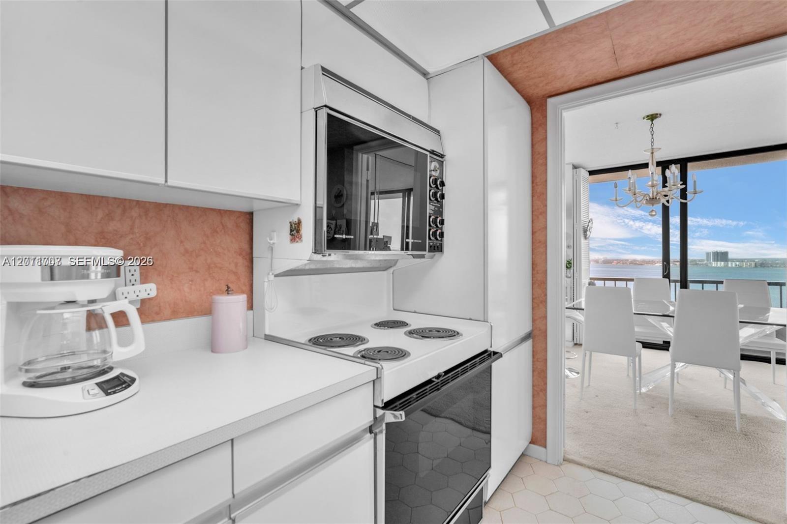 5510 N Ocean Dr 19b Property Photo 19