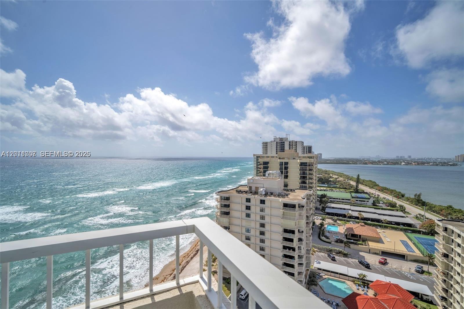 5510 N Ocean Dr 19b Property Photo 38