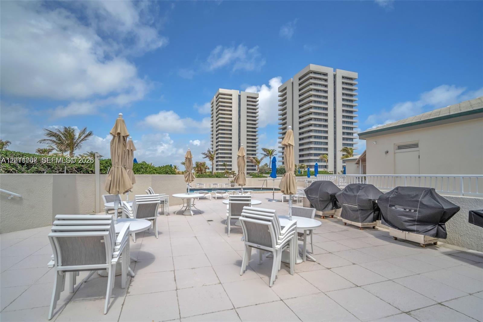 5510 N Ocean Dr 19b Property Photo 42