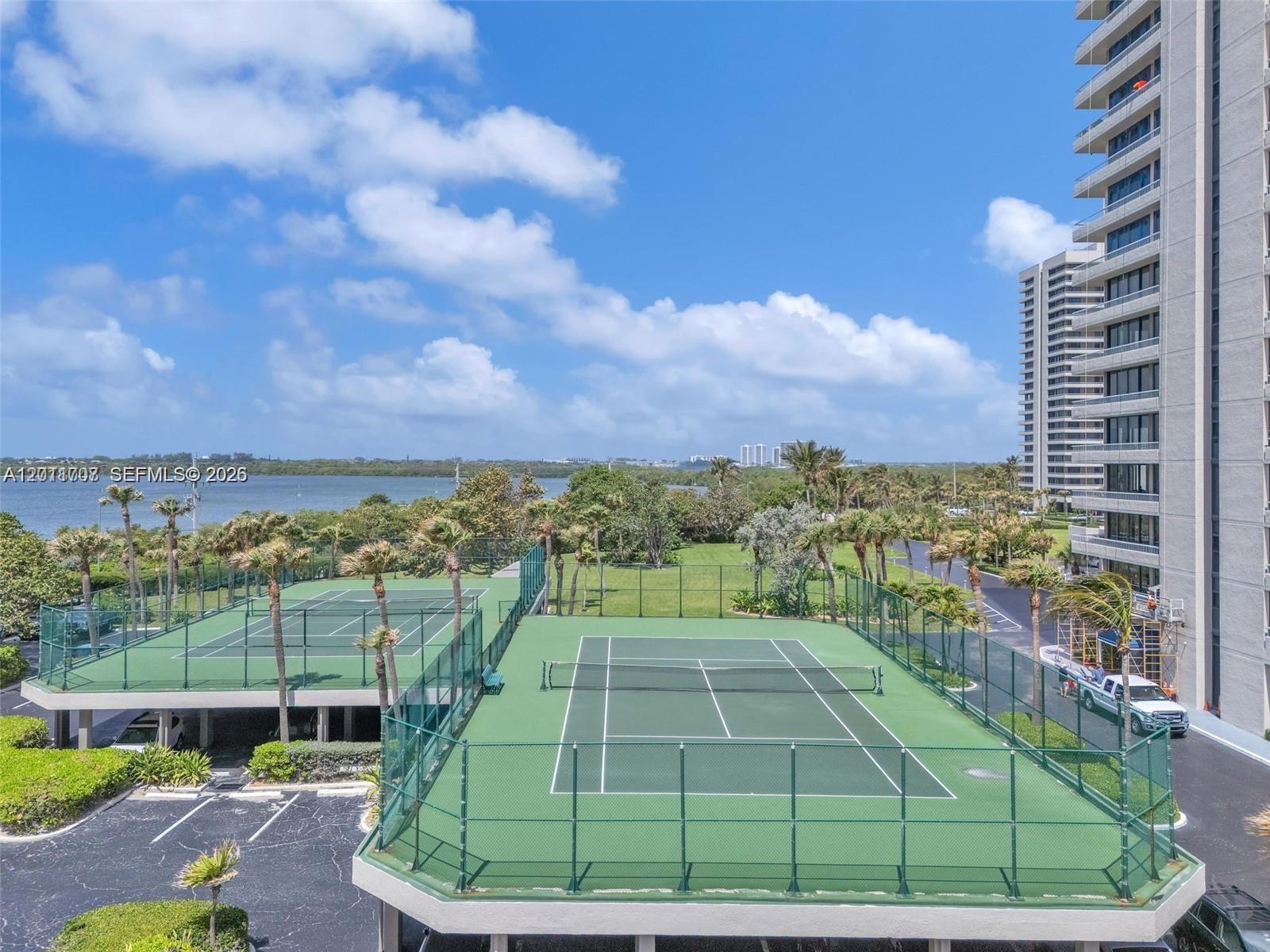 5510 N Ocean Dr 19b Property Photo 47