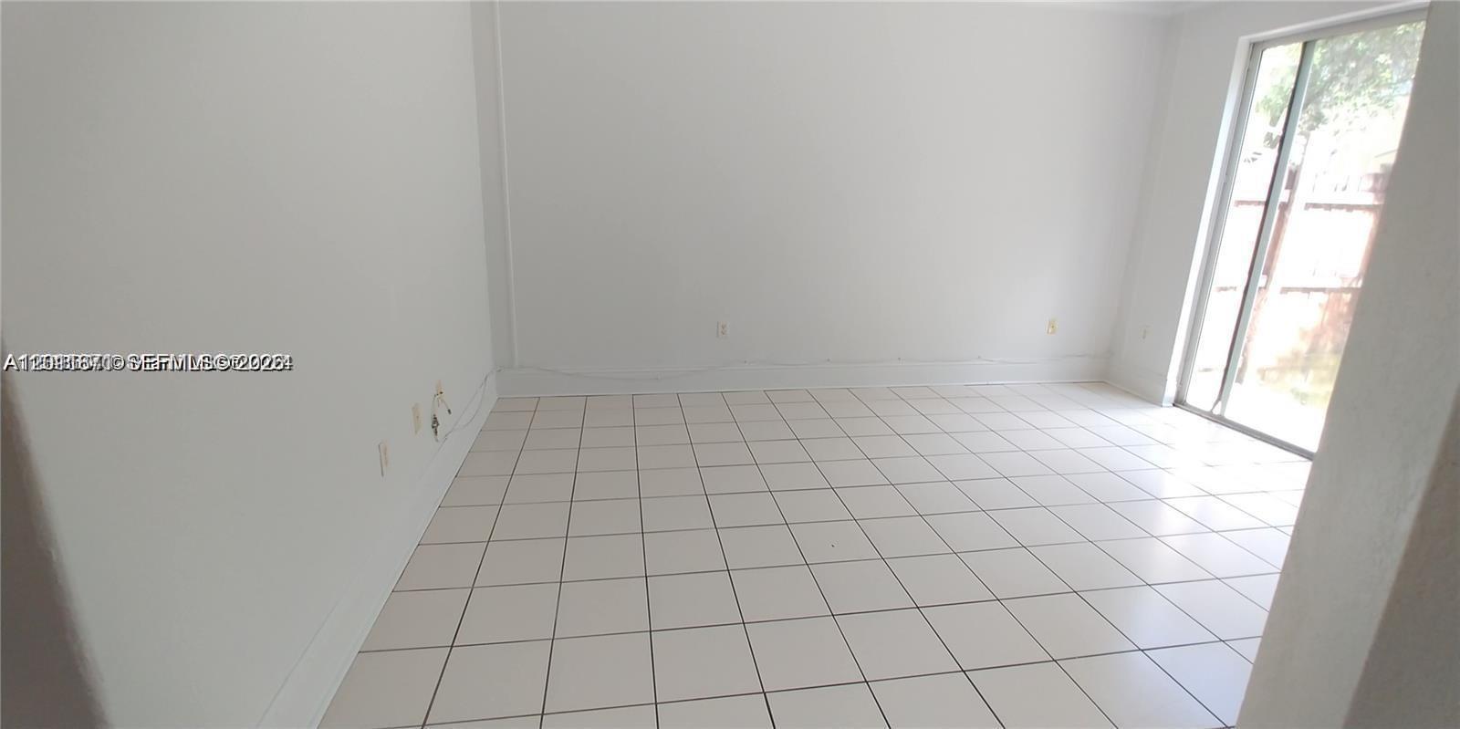 1528 Se 24th Ct 209 Property Photo 7