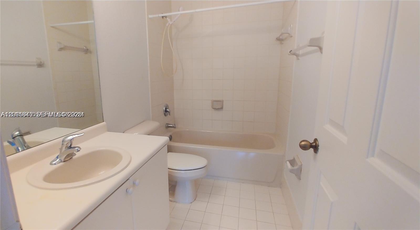 1528 Se 24th Ct 209 Property Photo 12