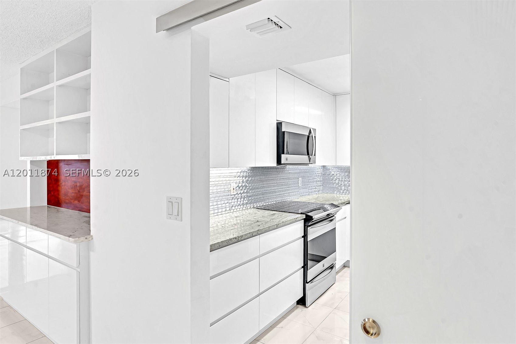 2500 Parkview Dr 1219 Property Photo 1