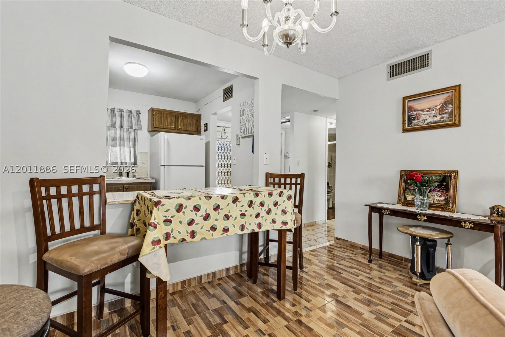 2831 E Sunrise Lakes Dr 105 Property Photo 12