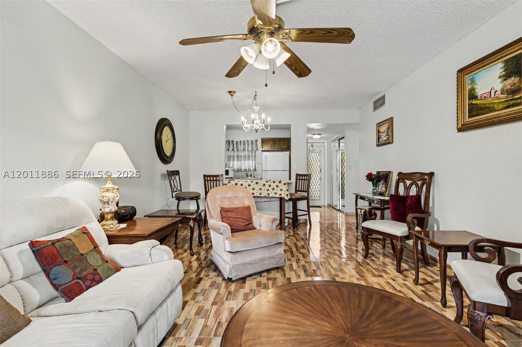 2831 E Sunrise Lakes Dr 105 Property Photo 15