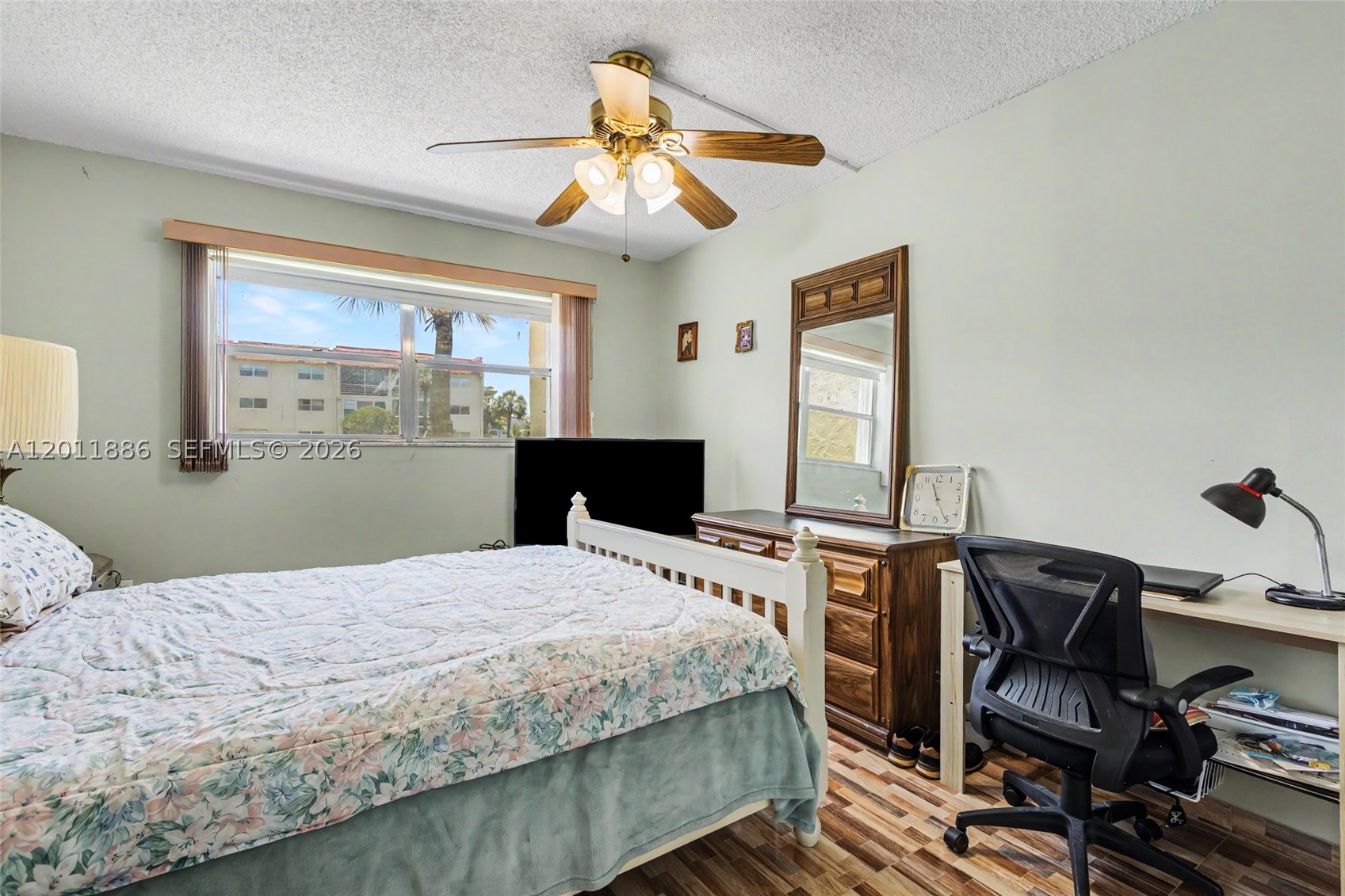 2831 E Sunrise Lakes Dr 105 Property Photo 16