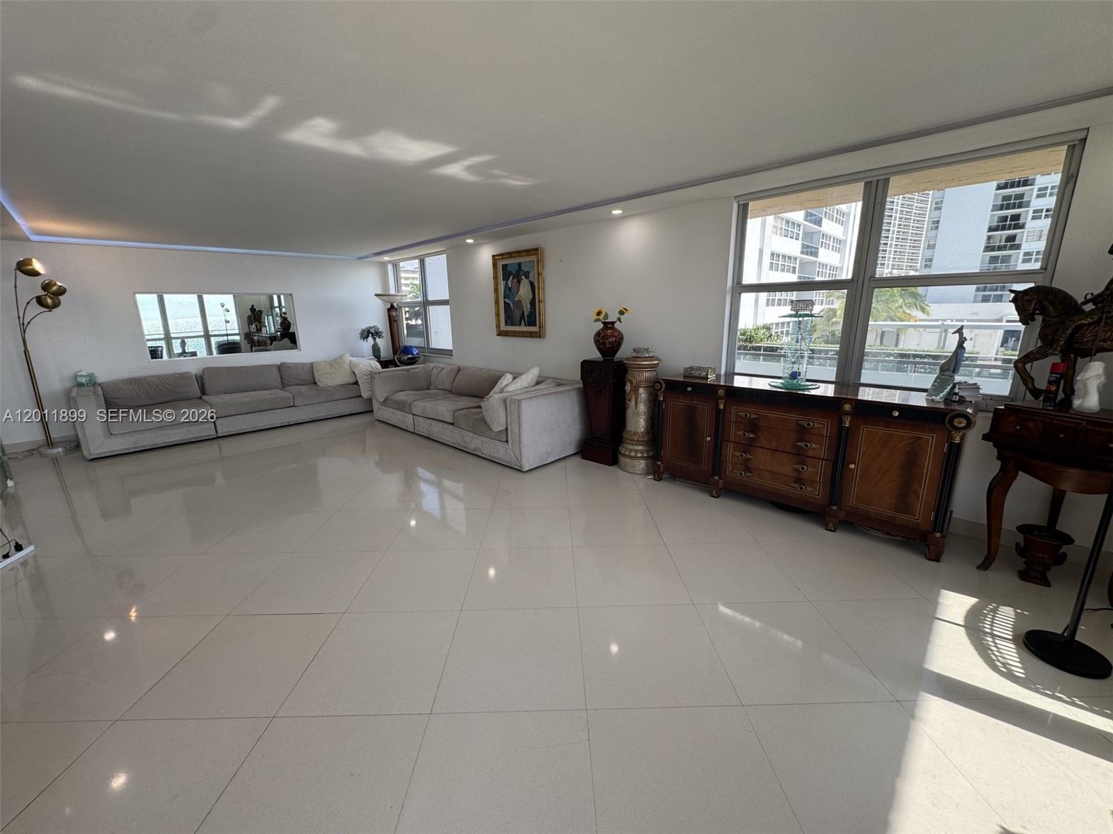 1912 S Ocean Dr 3d Property Photo 6