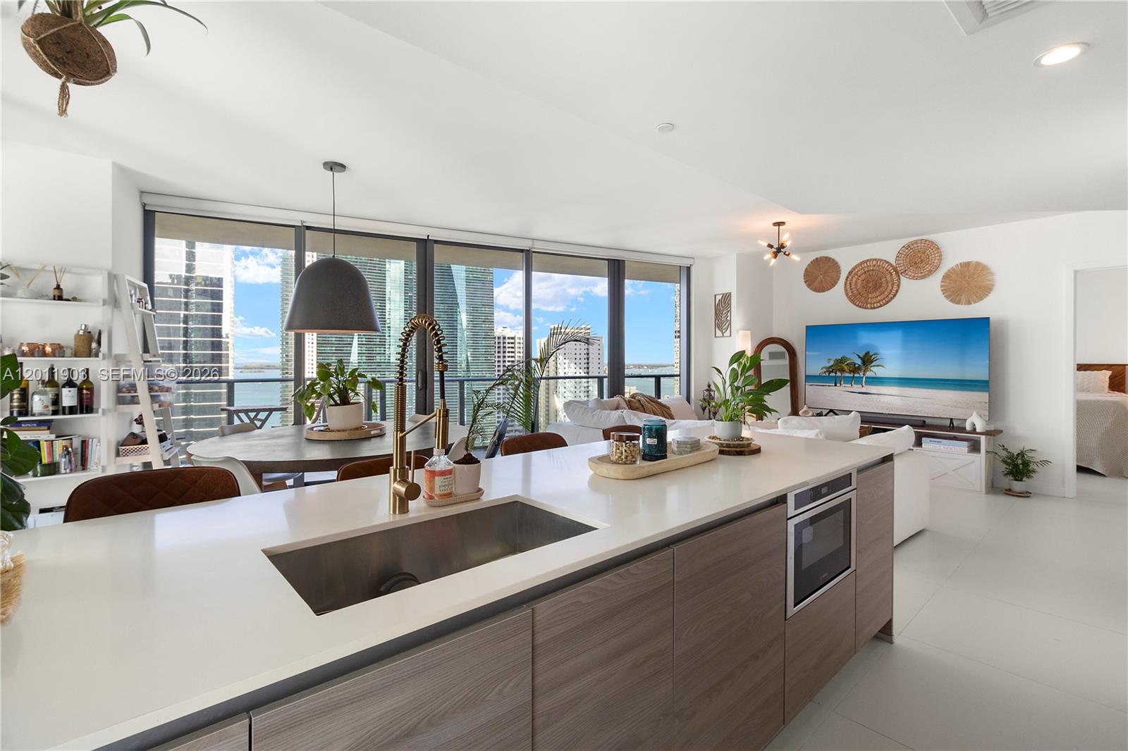 1300 S Miami Ave 2001 Property Photo 6