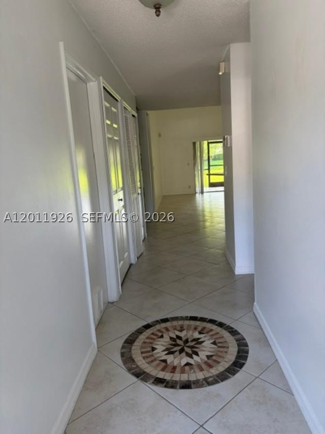 667 Woodgate Ln B Property Photo 2