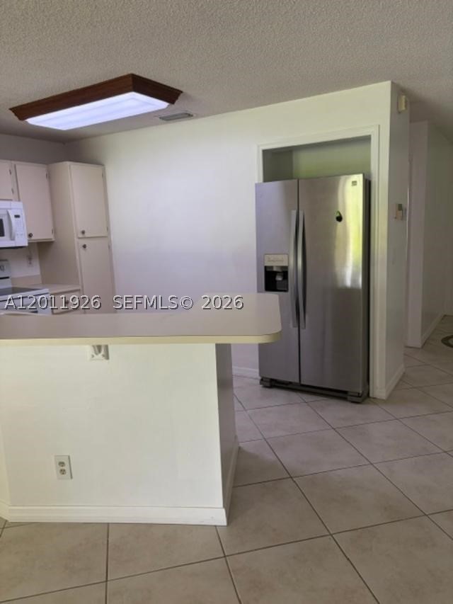 667 Woodgate Ln B Property Photo 5