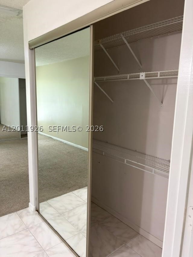 667 Woodgate Ln B Property Photo 13
